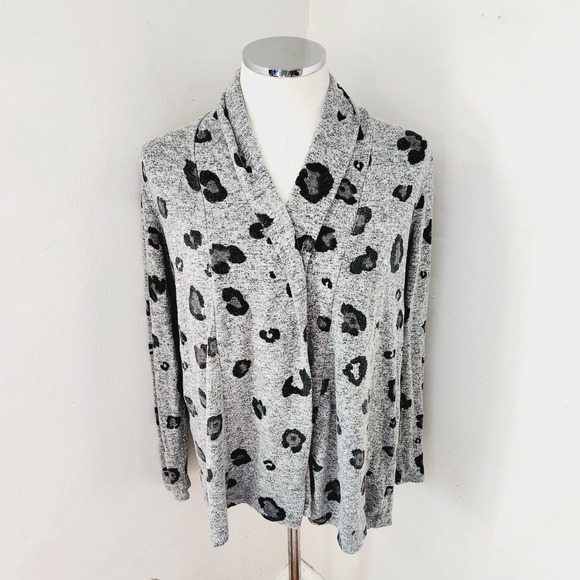 Gibson Sweaters - Gibson Gray Animal Print Open Cardigan‎ Women's Size Small